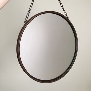 Set of round mirrors